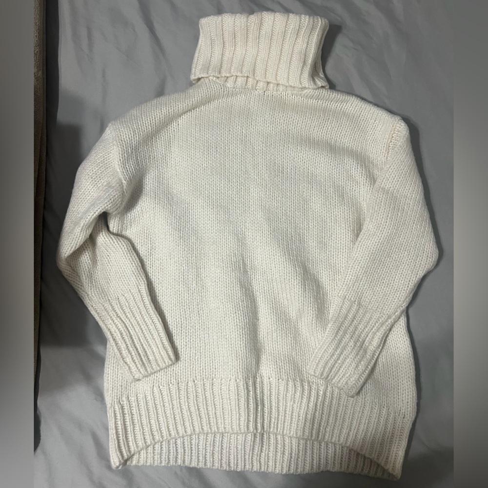 American Eagle Outfitters Cream Knit Sweater